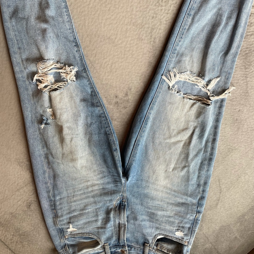 American Eagle mom jeans